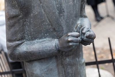 Leonardo Coheno skulptūros atidengimas / Pauliaus Peleckio / BNS nuotr.