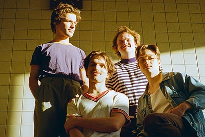 Broliukai latviai „Carnival Youth“ atvyksta į Lietuvą: surengs pasirodymus Vilniuje ir Kaune