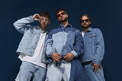 „8 Kambario“ premjera – daina „Platūs džinsai“: šis drabužis vienam nariui turi didelę reikšmę