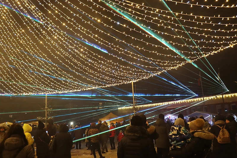 Ignalinos Kalėdų eglės įžiebimas / Ignalinos miesto savivaldybės nuotr.