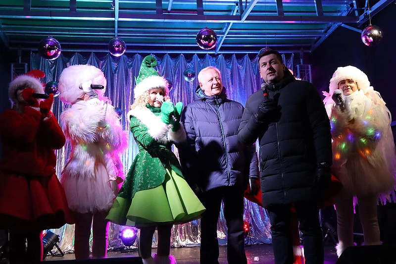 Ignalinos Kalėdų eglės įžiebimas / Ignalinos miesto savivaldybės nuotr.