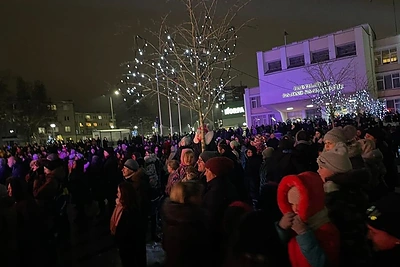 Radviliškio Kalėdų eglė / Radviliškio rajono savivaldybės nuotr.