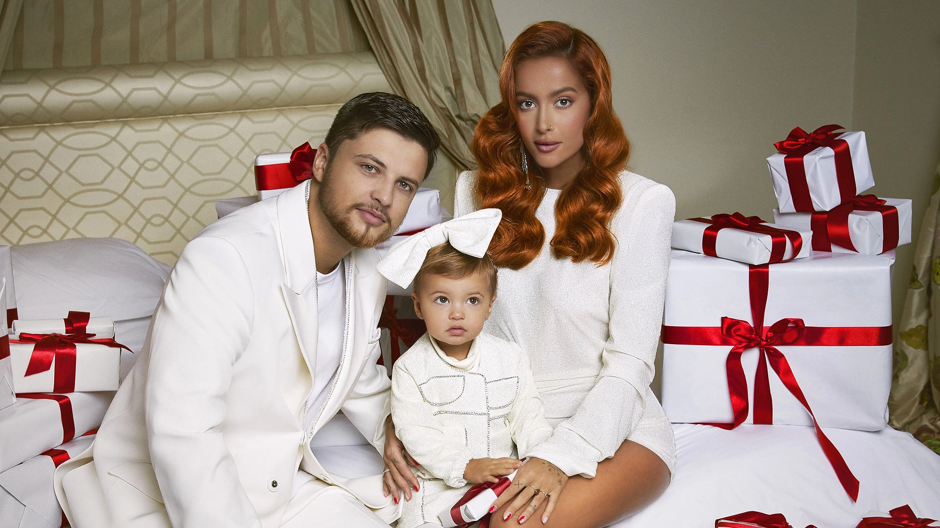 Karolina Meschino ir Dominykas Ježerys su dukrele Isabelle / Shot by Lukas nuotrauka