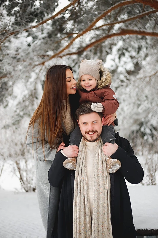 Evelina ir Ovidijus Petrauskai su dukra Estele / Domantės Vasiliauskaitės nuotr.