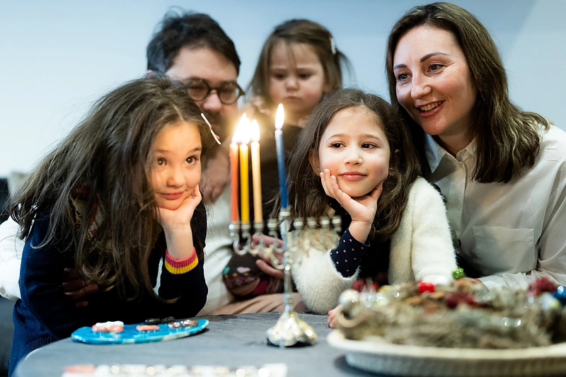 Kalėdos ir Chanuka Rafailo Karpio šeimoje / Gretos Skaraitienės / BNS nuotr.