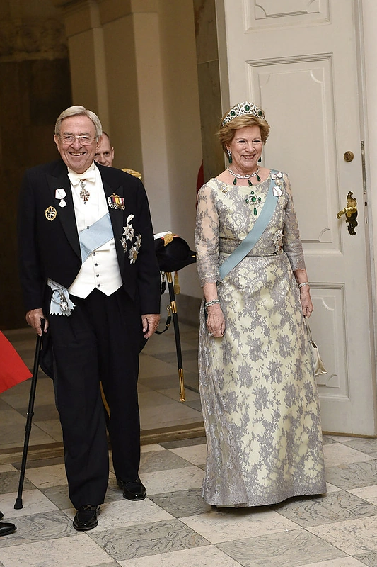 Buvęs Graikijos karalius Konstantinas II su žmona karaliene žmona Anne-Marie / AFP/„Scanpix“ nuotr.