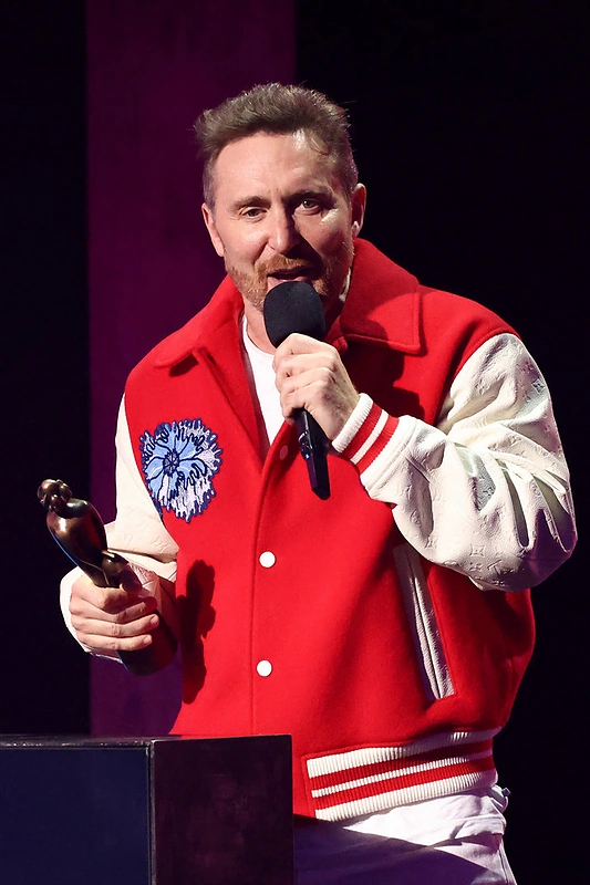 2023-ųjų Britų muzikos apdovanojimų ceremonija / AFP/„Scanpix“ nuotr.