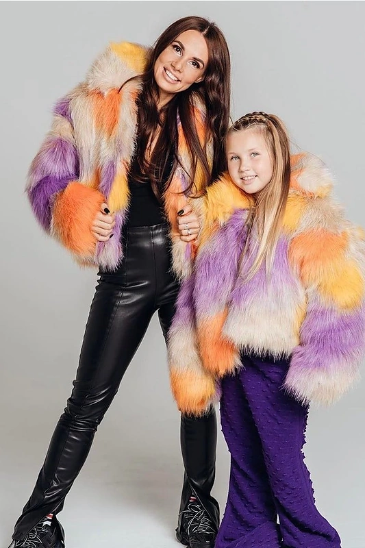 Veronika Montvydienė su dukra Adele / Asmeninio albumo nuotr.