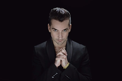 Alanas Chošnau atidarys Palangos vasaros sezoną: žada įspūdingą garso ir šviesų efektų šou