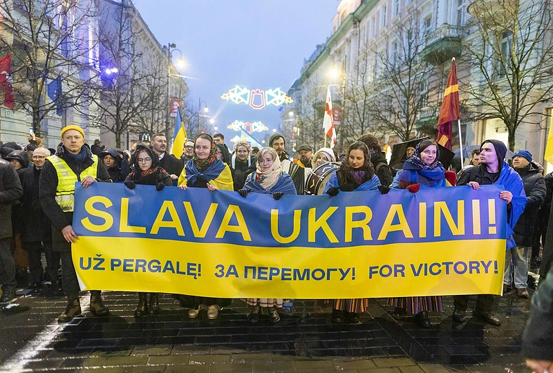 Ukrainos palaikymo akcija „Laisvė šviečia: RADAROM!“ / Irmanto Gelūno / BNS nuotr.