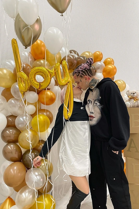 Violeta DaQueen, Auggi / Asmeninio albumo nuotr.