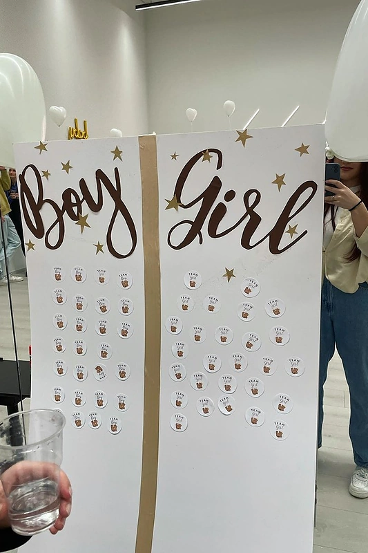 Violetos DaQueen ir Auggi pirmagimio lyties atskleidimo šventė / Asmeninio albumo nuotr.