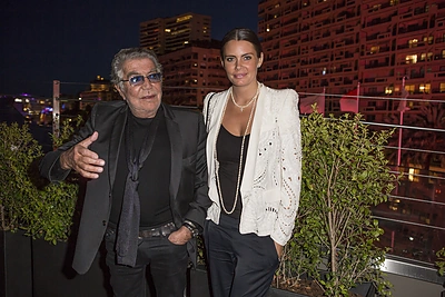 82-ejų Roberto Cavalli – jau šešių vaikų tėvas: su 37-erių modeliu susilaukė sūnaus