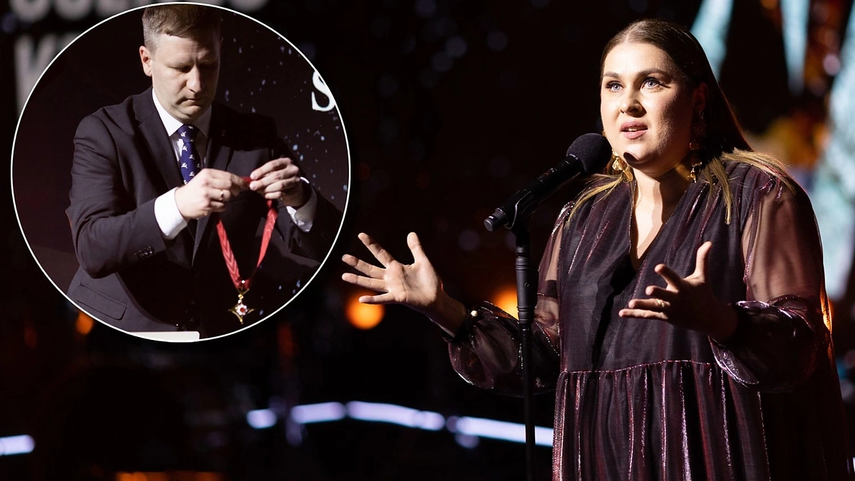 Dovilė Filmanavičiūtė ir Simonas Kairys „Auksinių scenos kryžių“ apdovanojimų ceremonijoje / Lukas Balandis / BNS nuotr.