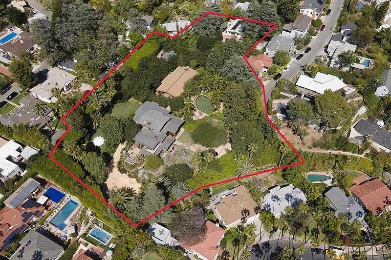 Parduoti Brado Pitto namai Los Andžele / Vida Press nuotr.