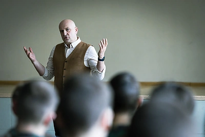 Ramūno Šimukausko paskaita kadetams / Erlendo Bartulio nuotr.