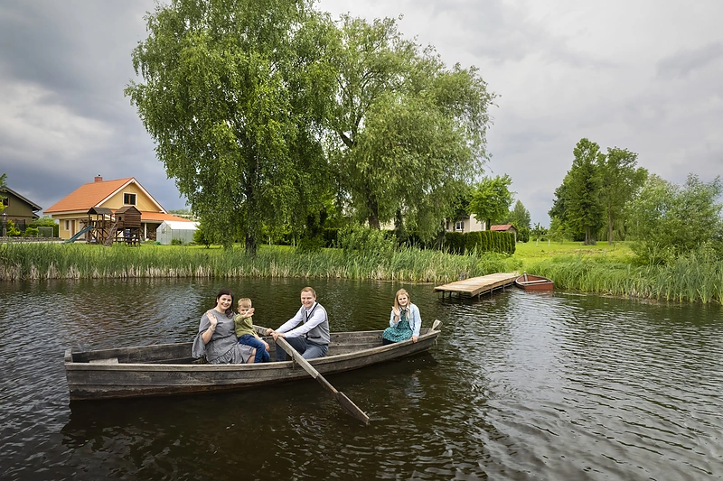 Liudas Mikalauskas su šeima / Gedmanto Kropio / BNS nuotr.