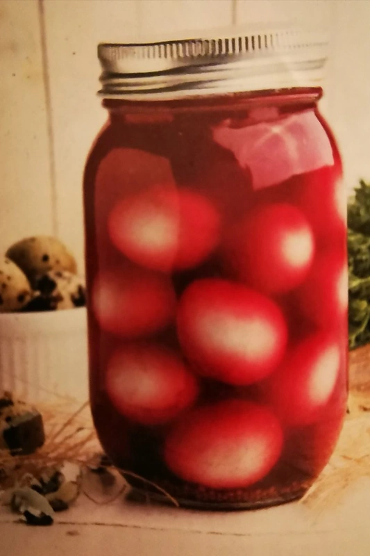 Marinuoti kiaušiniai / Laimos Tamulytės-Stončės kadras