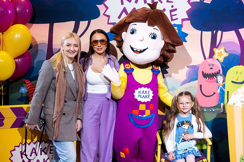 Viktorija Mauručaitė, Gabrielė Rutkauskienė-Vasha su dukra / Žygimanto Gedvilos / BNS nuotr.