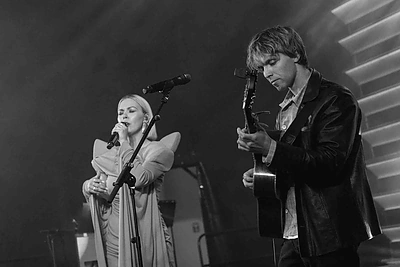 Latvis Chrisas Noah pristato singlą apie įsipareigojimą ir bendrą kūrybą su Monika Linkyte