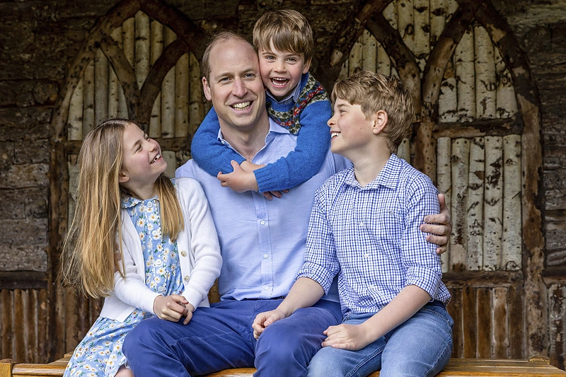 Velso princas Williamas su vaikais / „Scanpix“/AP nuotr.