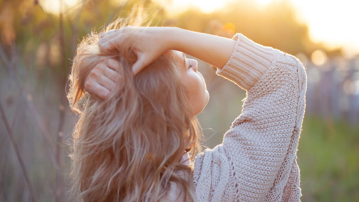 Moteris saulėje / 123RF.com nuotr.