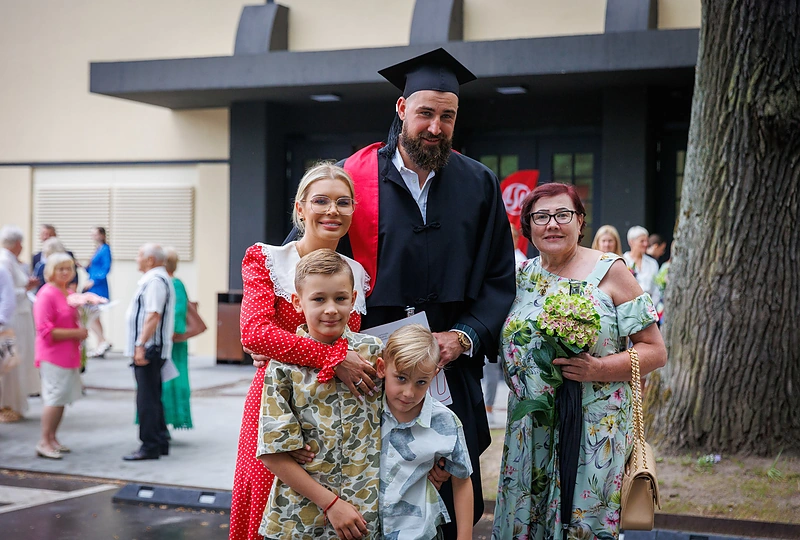 Diplomų teikimo šventė / Eriko Ovčarenko / BNS nuotr.