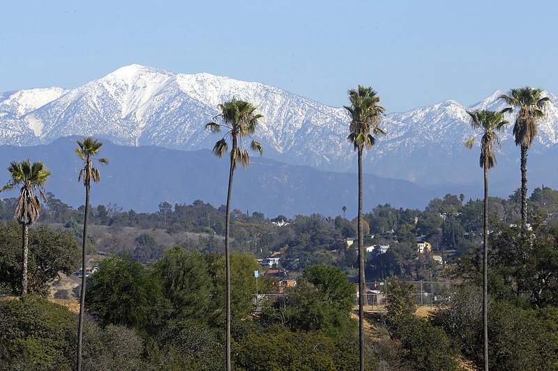 Šventojo Gabrieliaus kalnai Kalifornijoje / „Reuters“/„Scanpix“ nuotr.