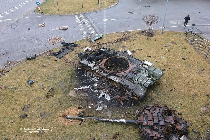 Sunaikintas RG pajėgų tankas / Giedriaus Petkevičiaus nuotr.