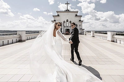 „Lietuvos talentų“ nugalėtoja Vaida Aleksandravičiūtė per savo vestuves stebino elegantišku šokiu ant stulpo