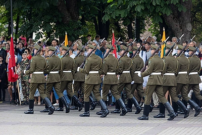 Iškilminga vėliavų pakėlimo ceremonija S. Daukanto aikštėje / Pauliaus Peleckio / BNS nuotr.
