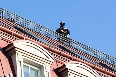 JAV prezidento Joe Bideno kortežas prie „Kempinski“ viešbučio / Lukas Balandis / BNS nuotr.