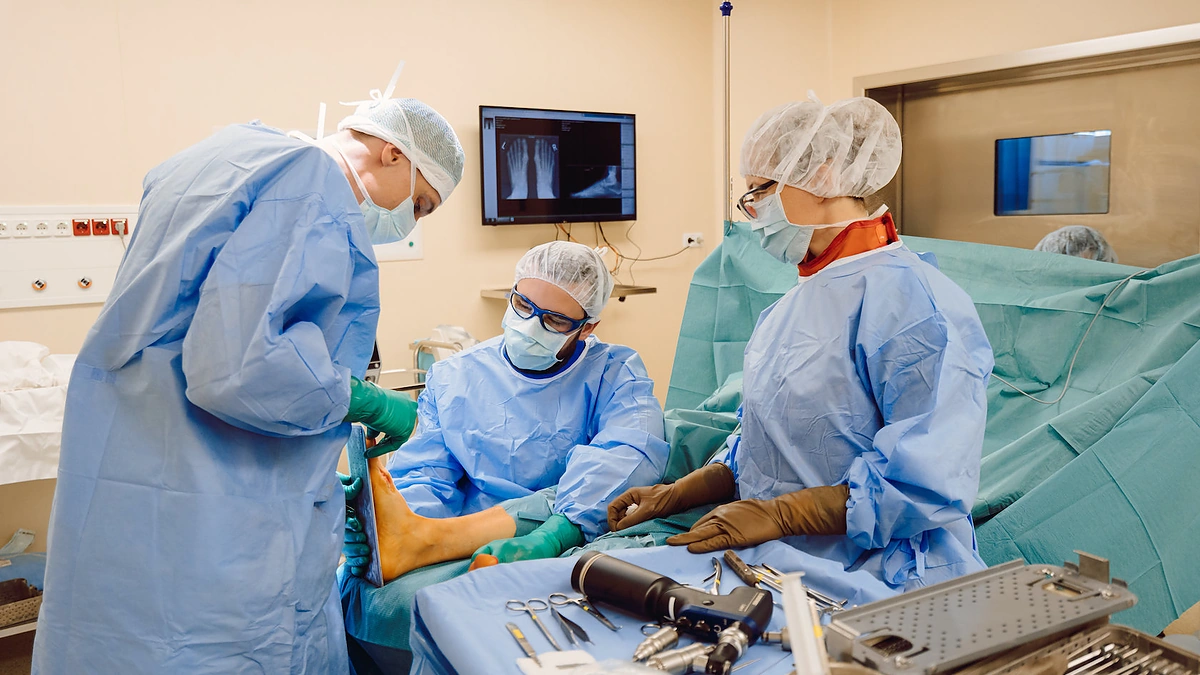 Pėdų operacija / „ORTO klinikos“ nuotr.