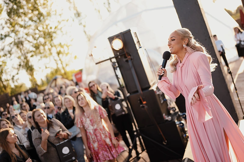 Indrė Stonkuvienė Tauragėje subūrė šimtus moterų / Katažynos Polubinskos nuotr.