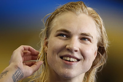 Lietuvos auksinei žuvelei – dar vienas medalis: R.Meilutytė triumfavo pasaulio taurės finale