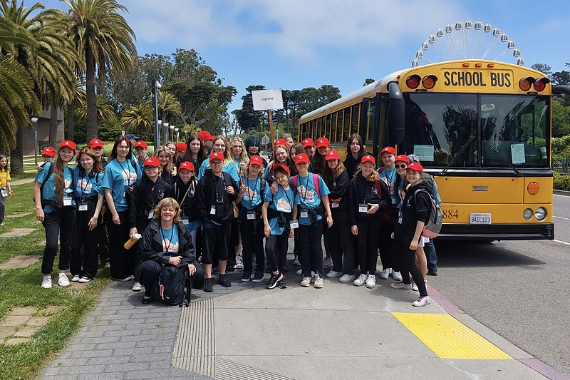 Vaikų choras „Ugnelė“ San Francisko įlankoje / Asmeninio albumo nuotr.