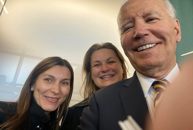 Monika Čereškaitė Lietuvoje įsiamžino su Joe Bidenu / Asmeninio archyvo nuotr.