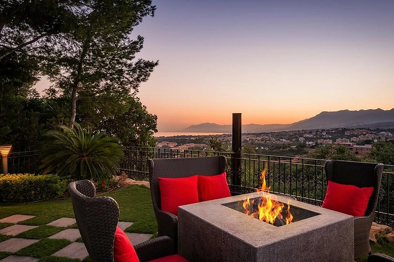 Victorios ir Davido Beckhamų vila Marbeljoje / property-viewer.com nuotr.