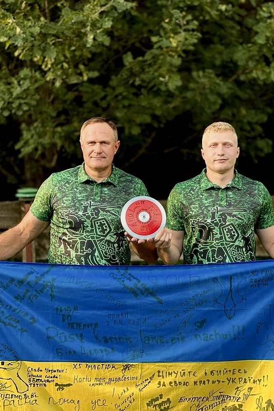 Virgilijus Alekna ir Mykolas Alekna rengia aukcioną, kad padėtų Ukrainai. / Asmeninio albumo nuotr.