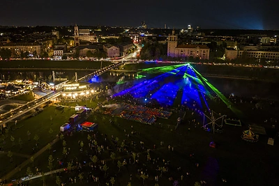 Didžiausias Lietuvoje lazerių šou „FUTURE VILNIUS“ / Irmanto Gelūno / BNS nuotr.