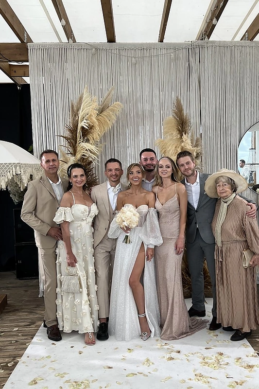 Mindaugo Anusausko ir Emilės Valiukaitės vestuvės / Asmeninio albumo nuotr.