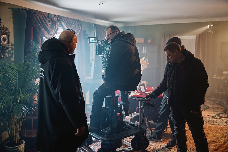 Kadras iš filmo „Laikinai jūsų“ / „Singing Fish“ nuotr.