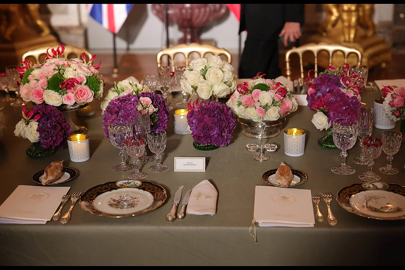 Didžiosios Britanijos karaliaus garbei iškelta iškilminga vakarienė Versalyje / AFP/„Scanpix“ nuotr.