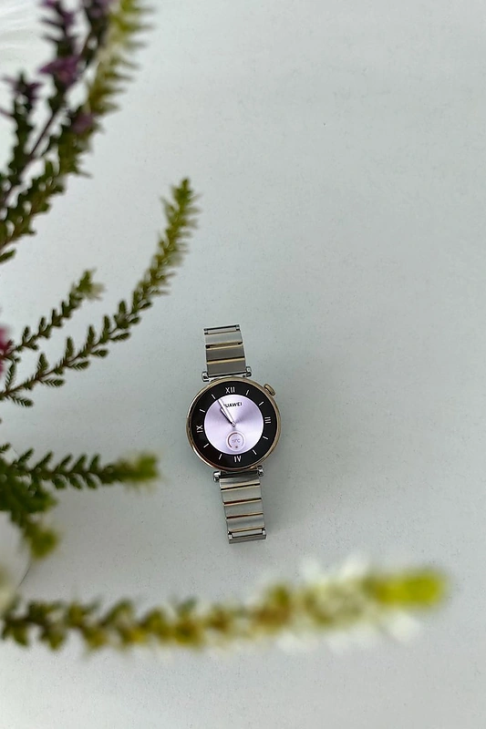 „HUAWEI Watch GT4“ – mados ir technologijų proverži / Huawei nuotr.