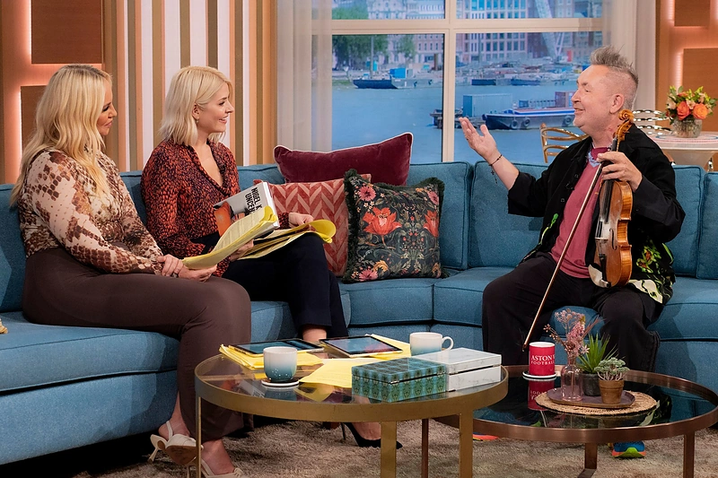 Holly Willoughby / Vida Press nuotr.