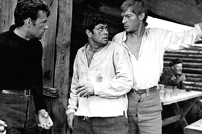 Aktoriaus išsilavinimo ir patirties neturintį, bet talentingą teisės studentą režisierius Vytautas Žalakevičius pakvietė į savo juostą „Niekas nenorėjo mirti“ (1965), joje Juozas Budraitis sutiko kitas būsimas ryškias lietuvių kino žvaigždes Regimantą Adomaitį ir Donatą Banionį / Asmeninio albumo nuotrauka