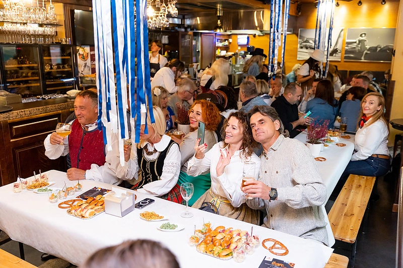 Oktoberfestas bare California Tapas & Wine / Gretos Skaraitienės / BNS nuotr.