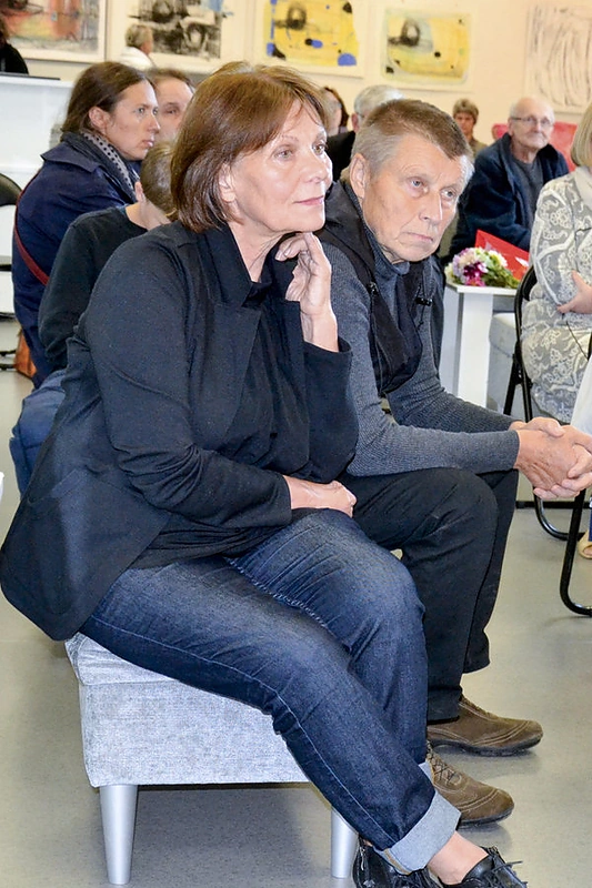 Menininkų duetas Nijolės Vilutienės grafikos parodos atidaryme / Rasos Juršienės nuotrauka