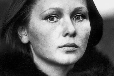 Dar mokykloje Nijolė pradėjo rašyti eilėraščius. Kas ją iš tų laikų prisimena, sako, kad visada pastebėdavusi daugiau nei kiti. Eilėraščiai iš Nijolės gyvenimo niekur nedingo. Gal dabar jie ne tokie romantiški kaip jaunystėje, užtat paskaninti patirtimi ir išgyvenimais. Pernai išleista jos eilėrašči / Mildos Juknevičiūtės nuotrauka