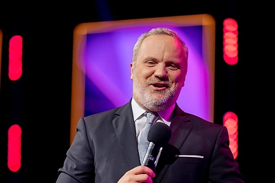 Atskleista, kuri garsi moteris su Giedriumi Savicku ves „Žvaigždžių duetus“: vos spėjo į filmavimą